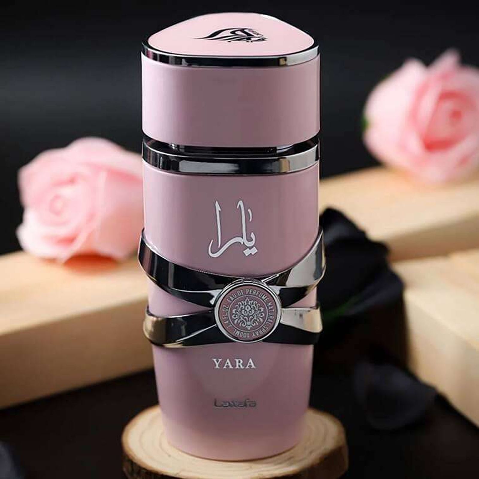 عطر ادوپرفیوم زنانه لطافه مدل یارا با رایحه گرم و شیرین