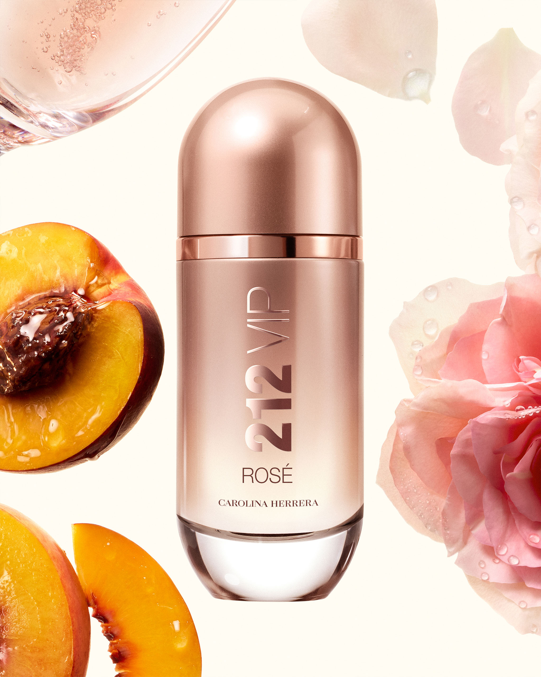 عطر ادوپرفیوم زنانه کارولینا هررا مدل 212 وی ای پی با رایحه گرم و شیرین