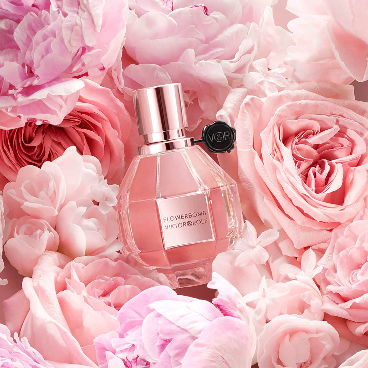 عطر ادوپرفیوم زنانه ویکتور اند رالف مدل فلاور بامب با رایحه گرم و شیرین