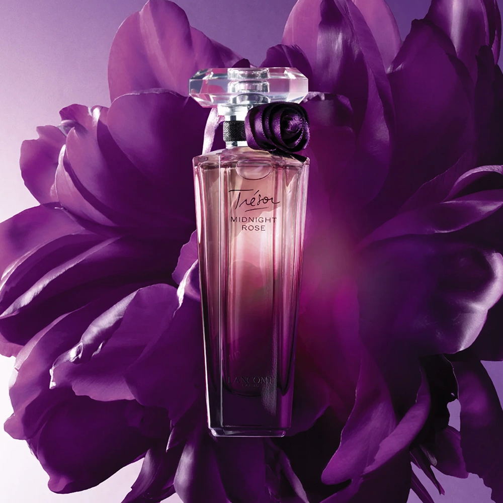 عطر ادوپرفیوم زنانه لانکوم مدل ترزور میدنایت رز تاپ با رایحه گرم وشیرین