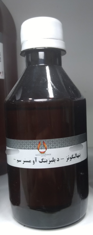 عطر ادوپرفیوم مردانه پنهالیگونز مدل د بلیزینگ آو مستر سم با رایحه گرم