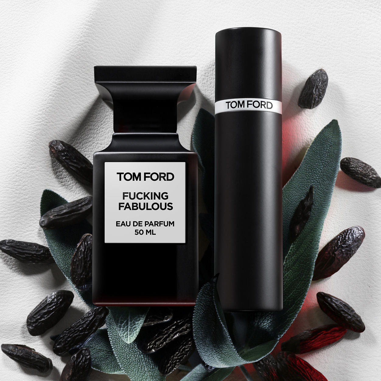 عطر ادوپرفیوم یونیسکس تام فورد مدل فاکینگ فبیولس با رایحه گرم و تلخ