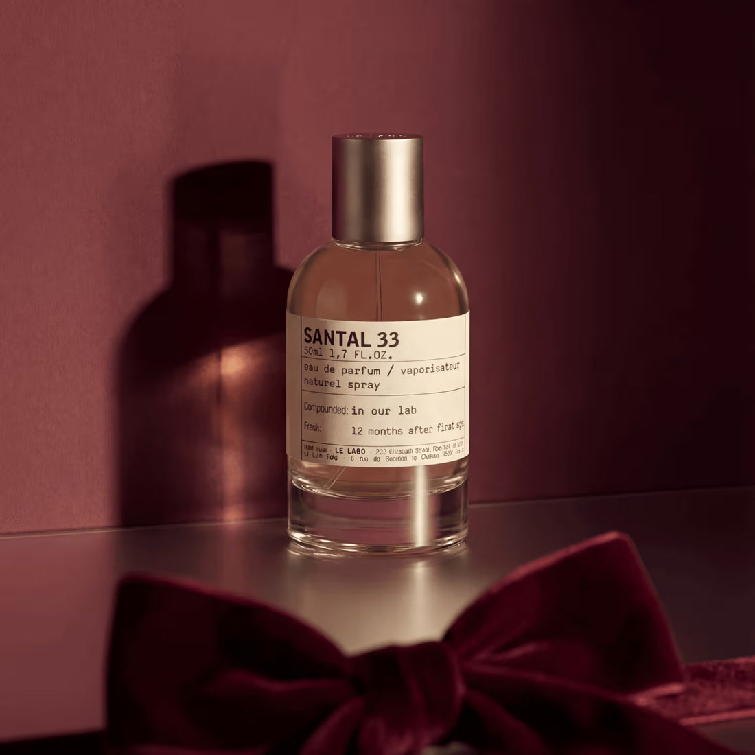 عطر ادوپرفیوم یونیسکس له لابو مدل سانتال 33 با رایحه گرم و چوبی